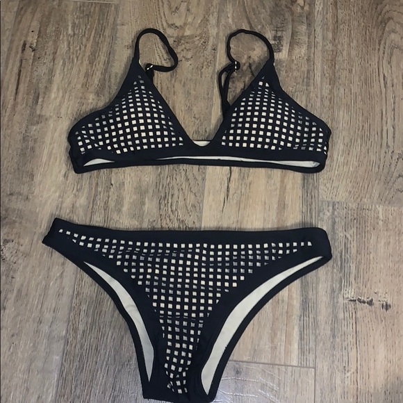 Black and Beige Bikini Set - Picture 2 of 4